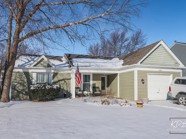 1489 Farrington Ln, Aurora, IL 60504