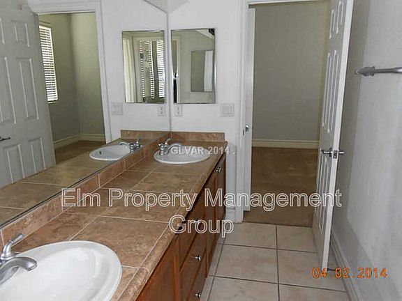 5th image of 9795 Waukegan Ave