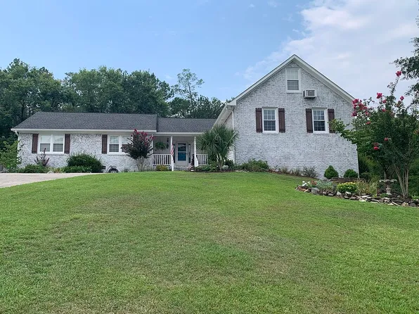 301 Silver Fox Ln, Columbia, SC 29212