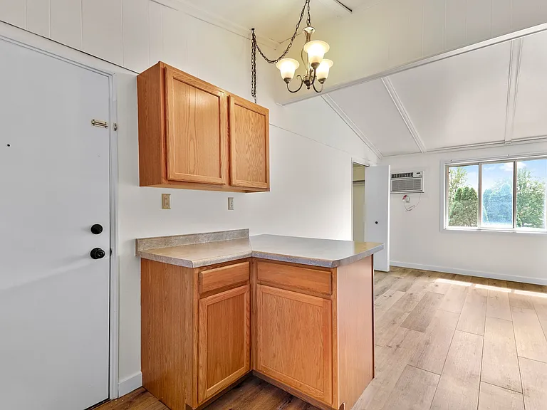 512 S Main St #3 — Photo 11