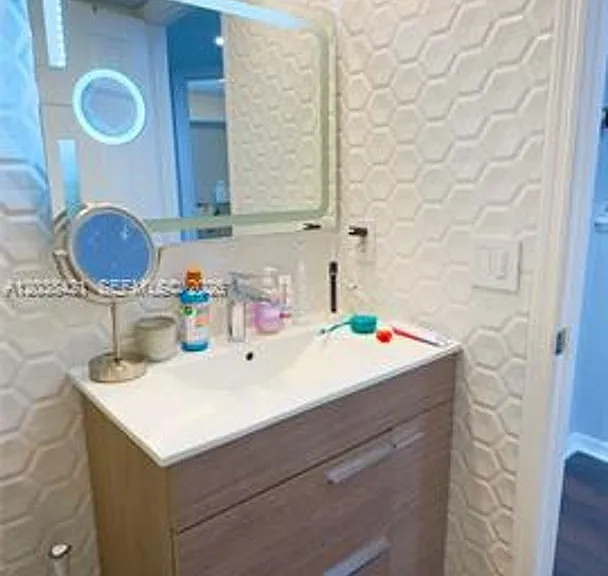 2845 NE 185th St #Townhouse 908 — Photo 16