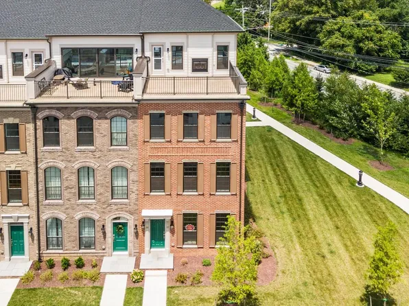 623 Trimaran Way, Oxon Hill, MD 20745