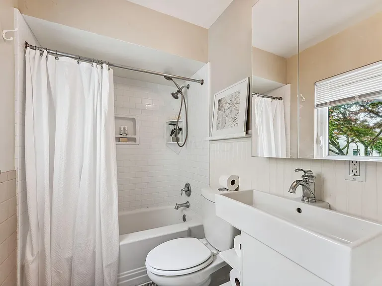 1754 Oakland Park Ave — Photo 18