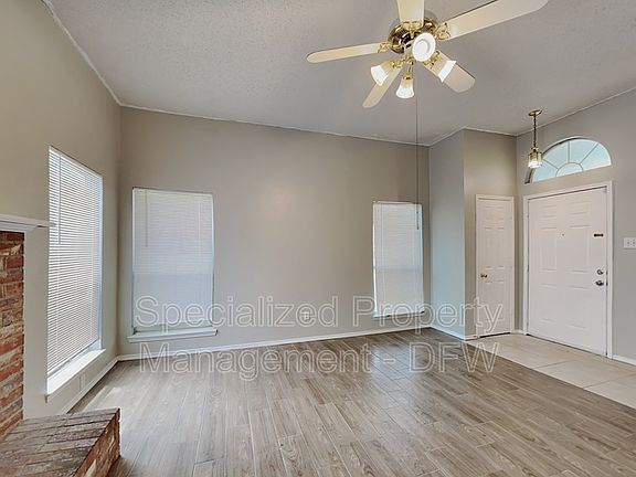 4th image of 311 Toronto Cir