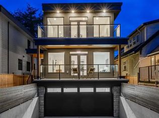 855 Lee St #1A, White Rock, BC V4B 4N6