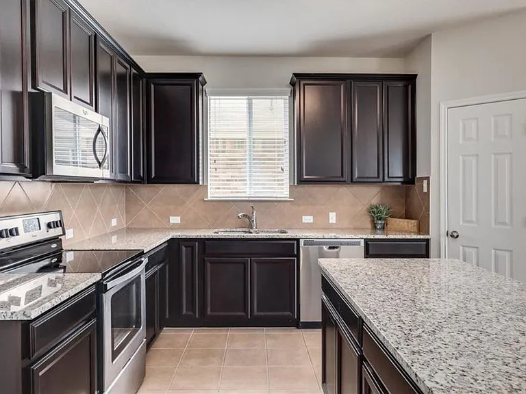 169 Marcheeta Way — Photo 3