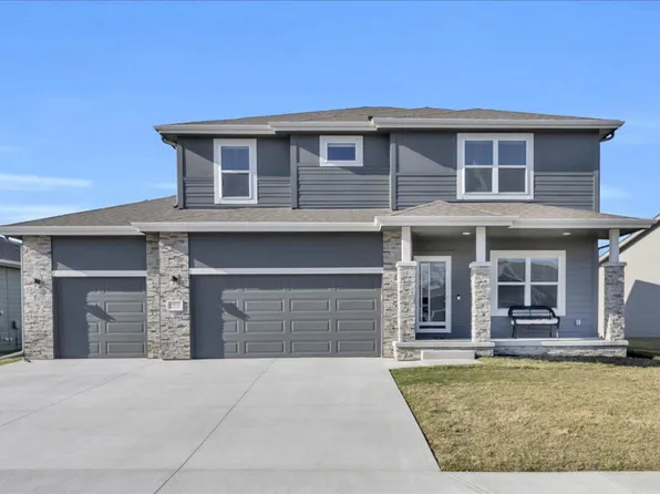 1402 Abercorn Dr, Council Bluffs, IA 51503