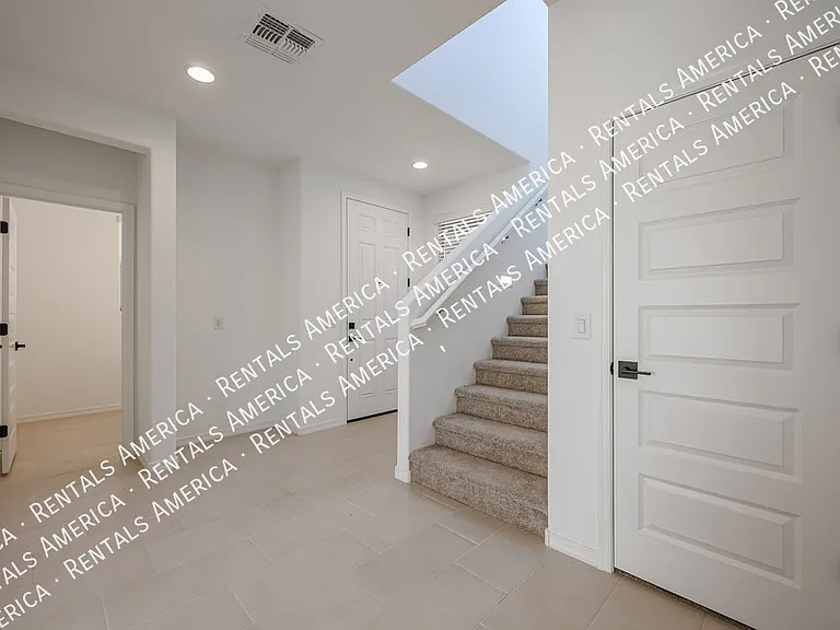 3768 N 99th Dr — Photo 4