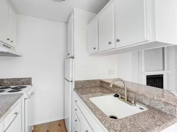 727 Westbourne, 727 Westbourne Dr #204, West Hollywood, CA 90069