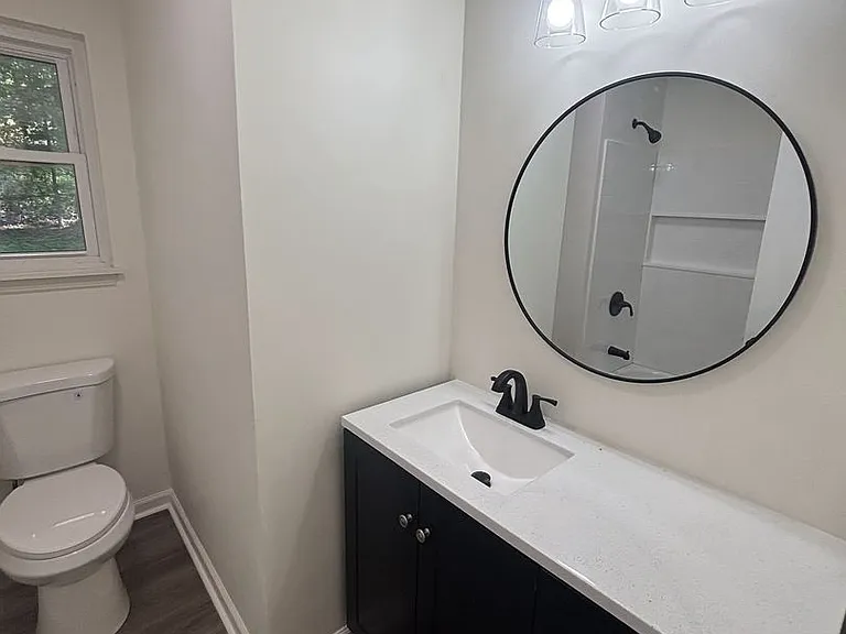 2535 Martin Cir — Photo 16