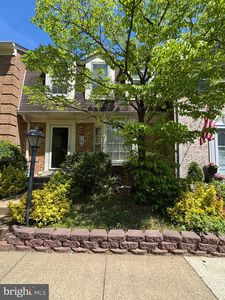 7385 Jiri Woods Ct, Springfield, VA, 22153