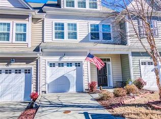 14326 Foxcroft Rd, Raleigh, NC 27614