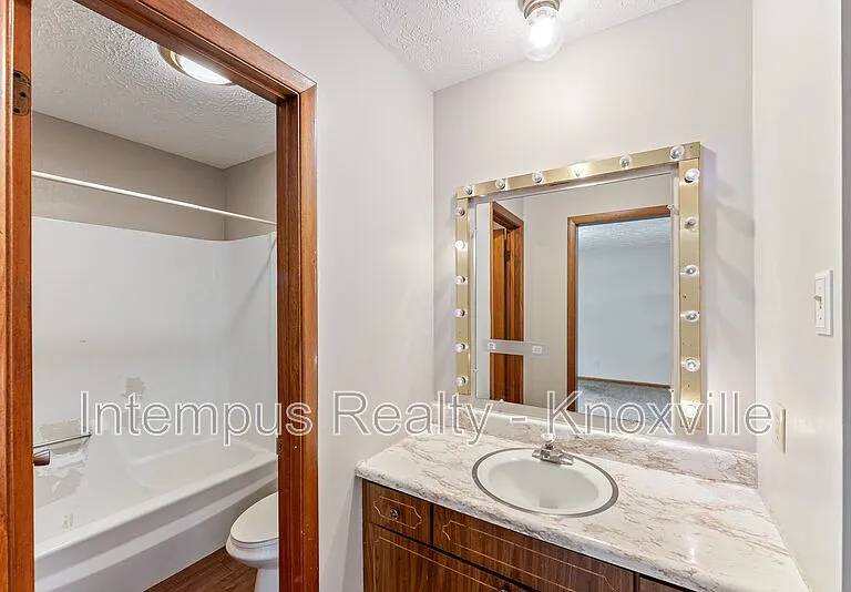 8738 Gleason Dr — Photo 26