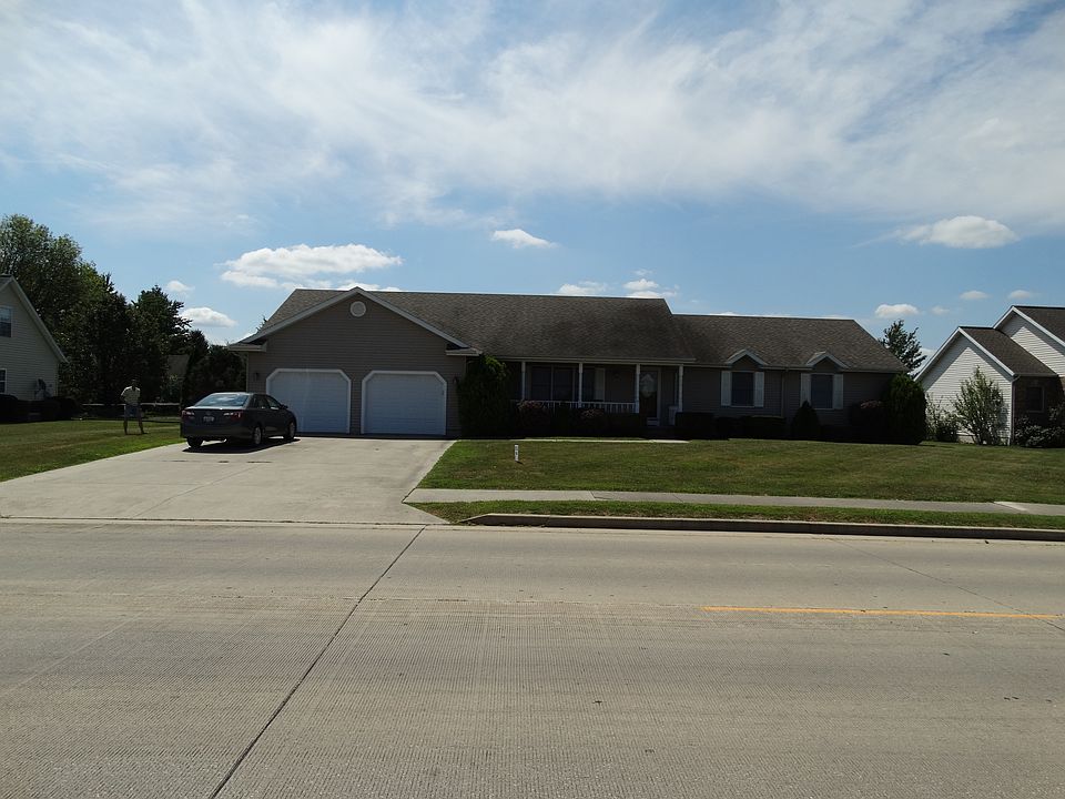 Front of the house 