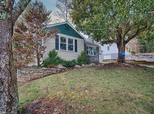 11 Marlborough Dr, Asheville, NC 28805