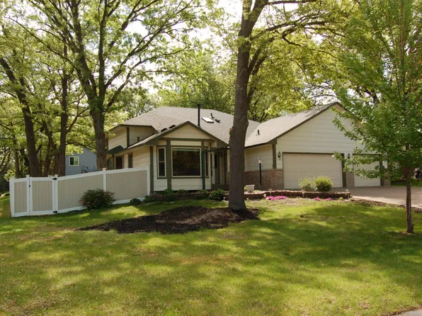 13041 Raven St NW, Coon Rapids, MN 55448