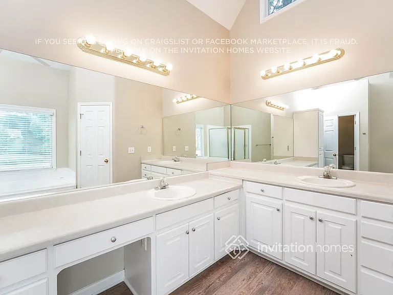 844 Biscayne Way — Photo 12
