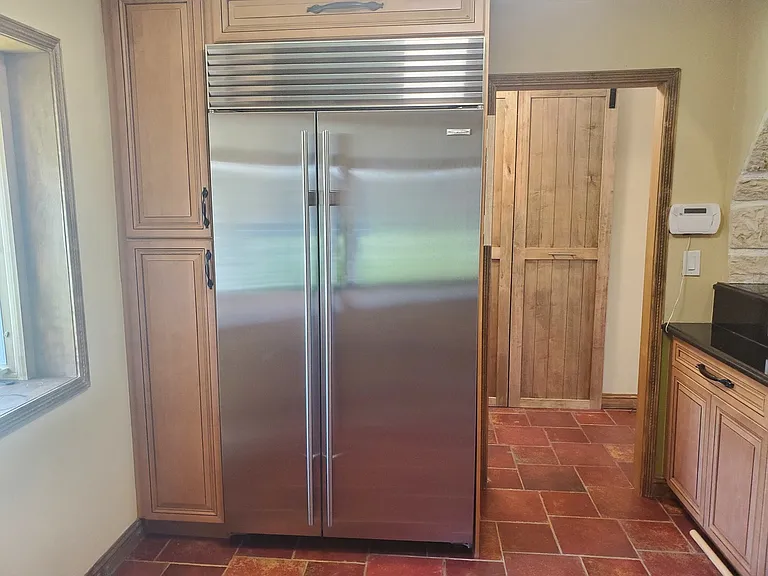 427 Justine Ave — Photo 7