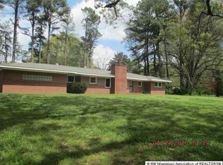 16095 Highway 4 E #E, Senatobia, MS 38668