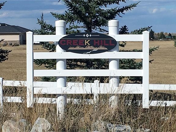 2nd image of 3 Creek Hill Ln