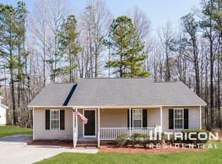 1027 Laurel Leaf Rd, Zebulon, NC 27597