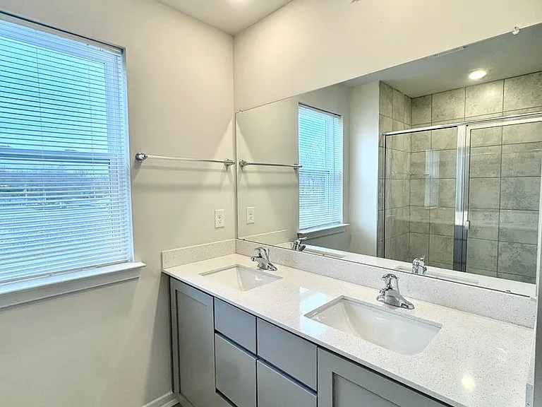 7512 Clayton Ave — Photo 21