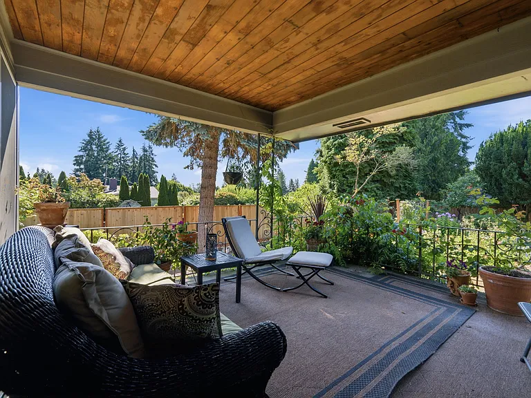 Private covered porch