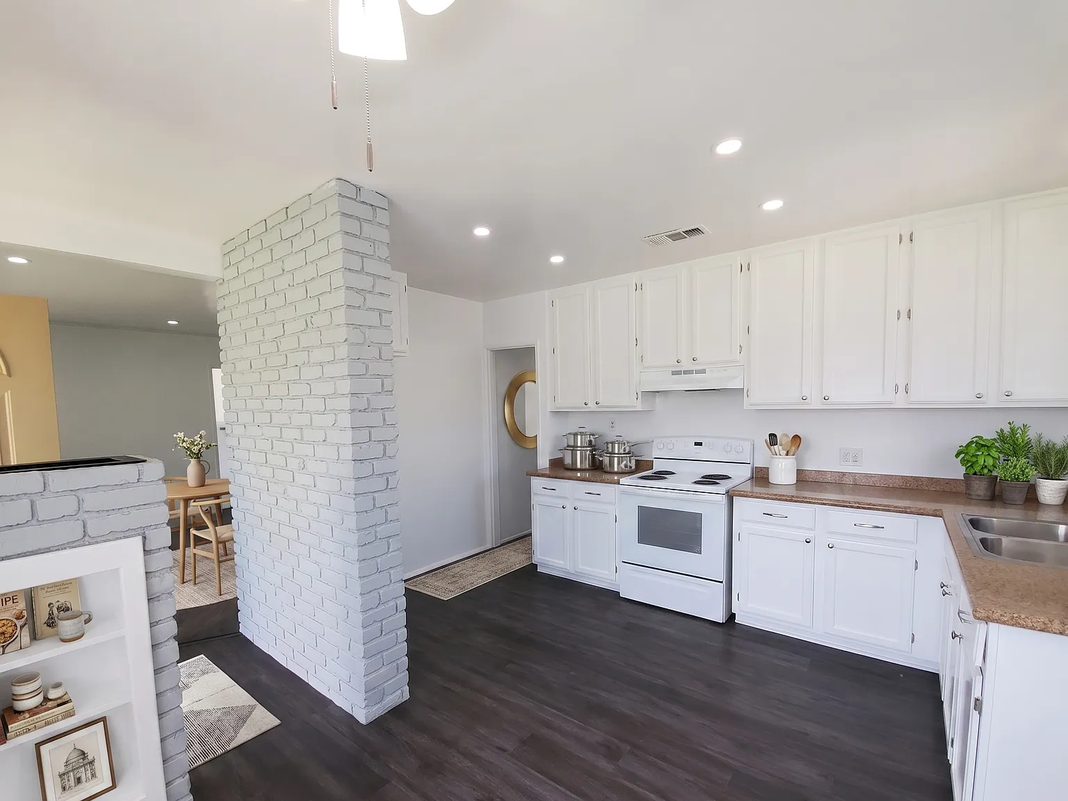 3 bed, 1700 sqft, $3,600 — Photo 3