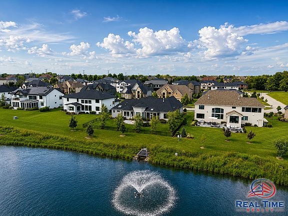 2nd image of 4276 Lacebark Ln