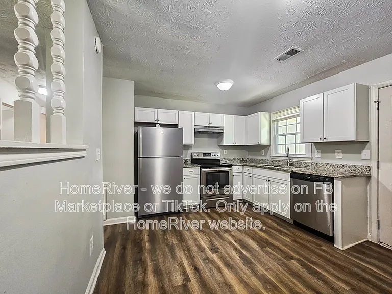 4636 Vintage Ln — Photo 8