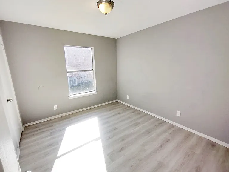 3237 Capwood Curv — Photo 15