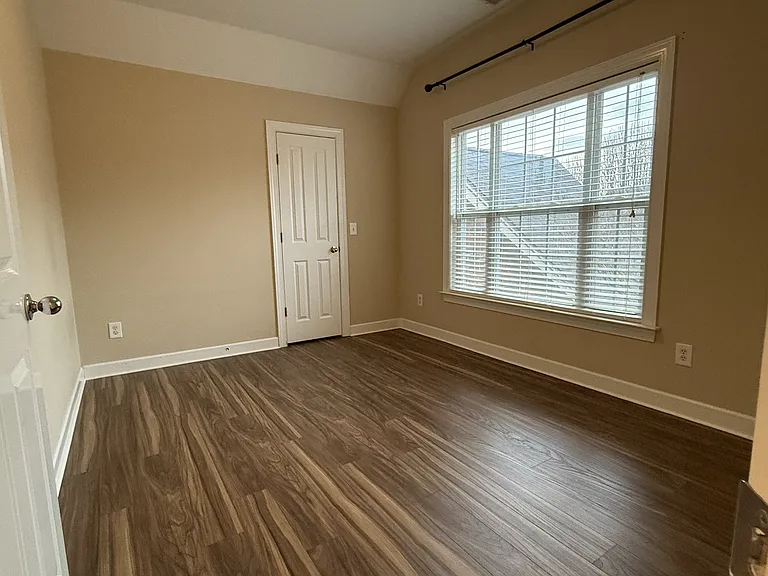 510 Clearwater Dr — Photo 15