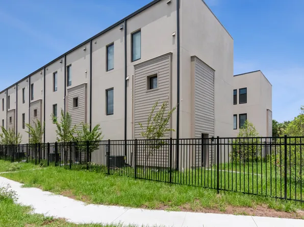 6800 N Nebraska Ave, Tampa, FL
