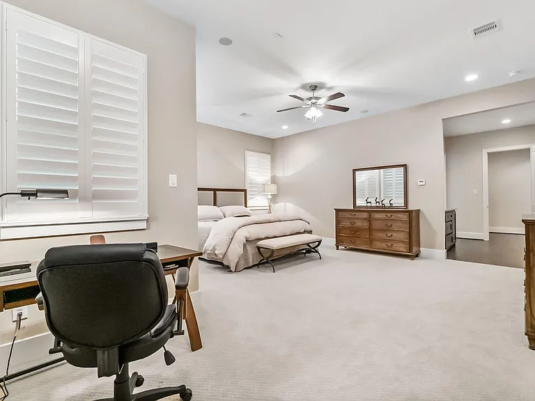 139 Gildwood Pl — Photo 11