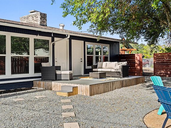 5th image of 35 Presidio Rd