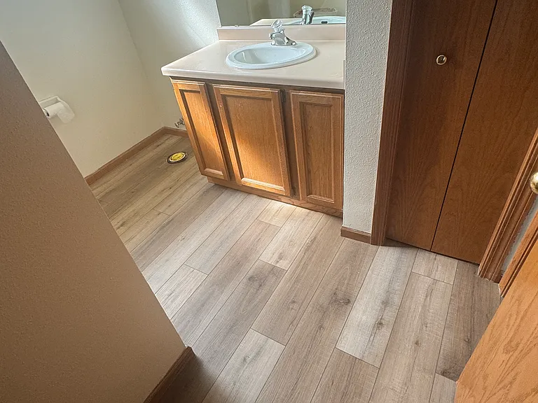 101 Joyce Dr #F — Photo 10