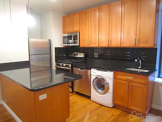 Rented by City Connections Realty | media 21