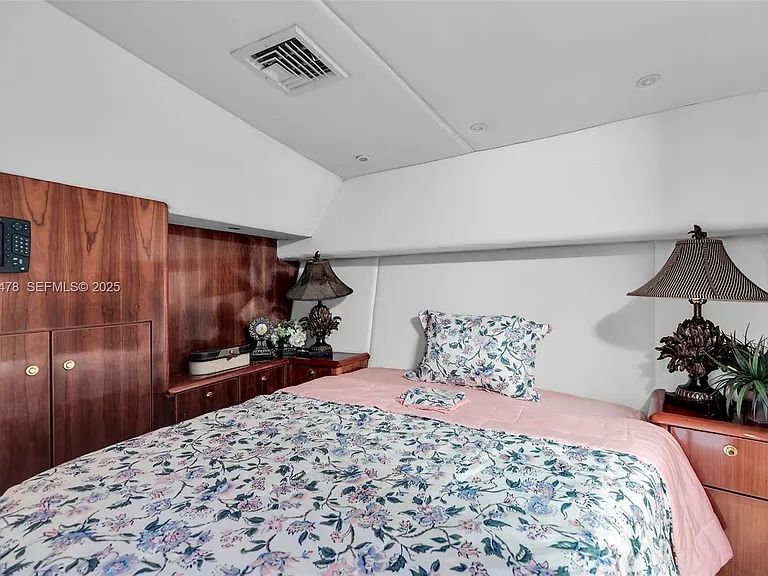 232 W Seaview Dr — Photo 66