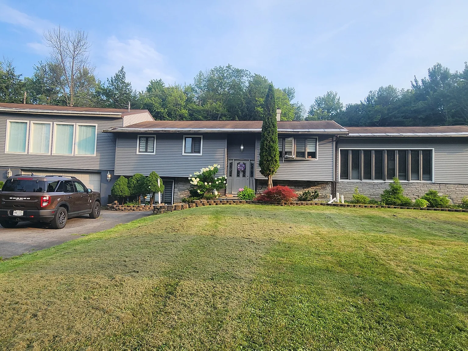 Cavanaugh Rd, Marcy — Photo 1