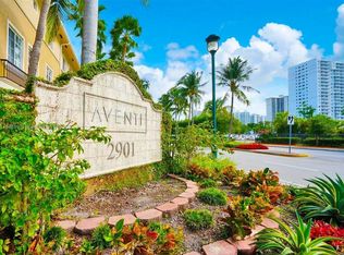 2801 NE 185th St APT 704, Aventura, FL