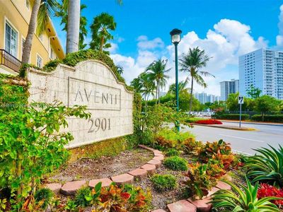 2801 NE 185th St APT 704, Aventura, FL, 33180