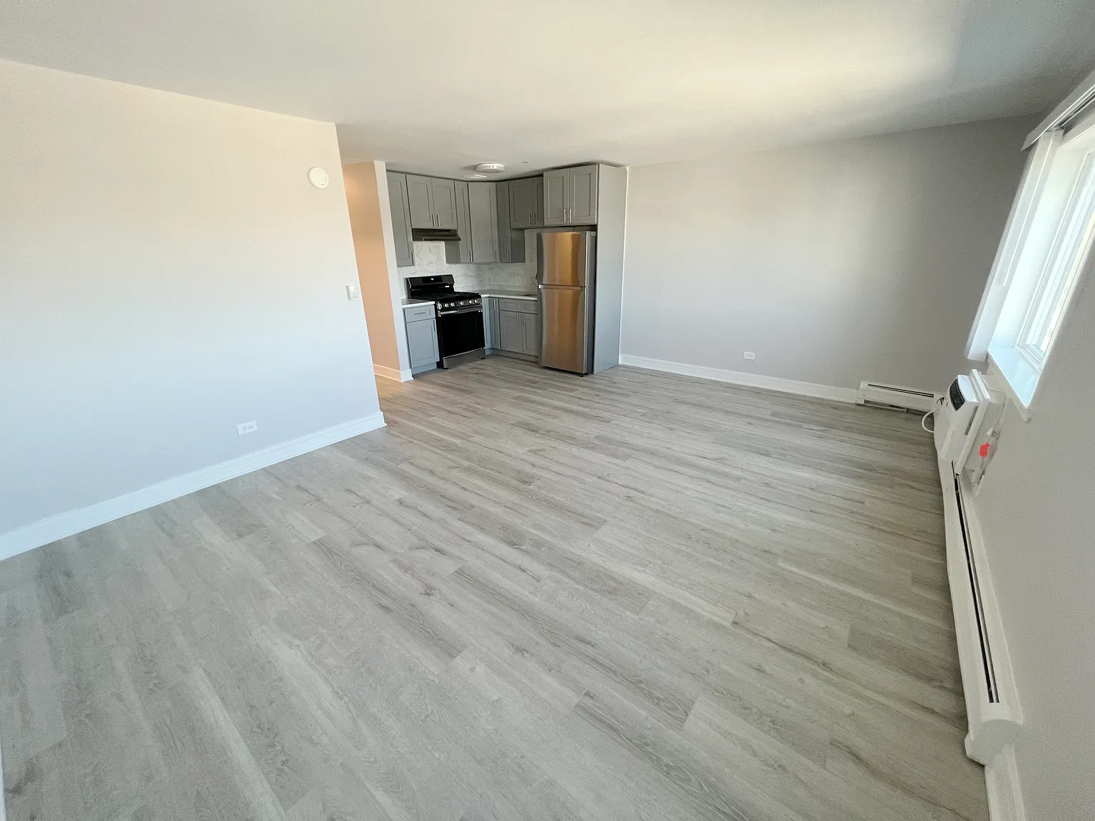 Studio, 450 sqft, $1,420 — Photo 4
