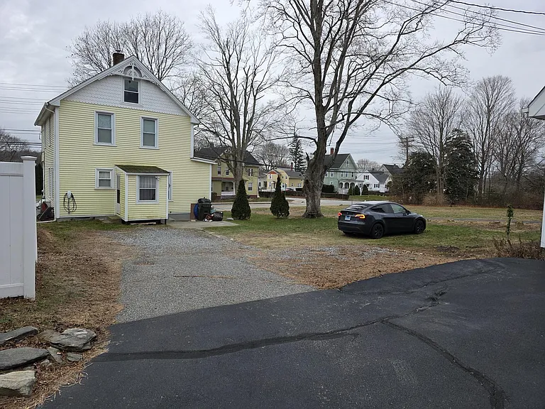 96 E Main St — Photo 43