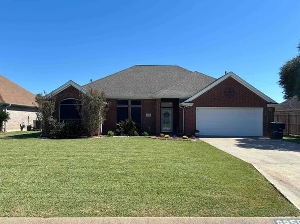 6850 Cambria Ln, Groves, TX 77619