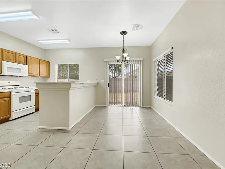 1624 Clint Canyon Dr — Photo 4