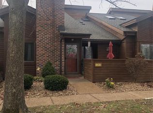 1205 Hemingway Ln #D, Saint Charles, MO 63304