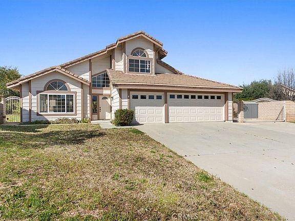 3rd image of 120 Sandpoint Ln