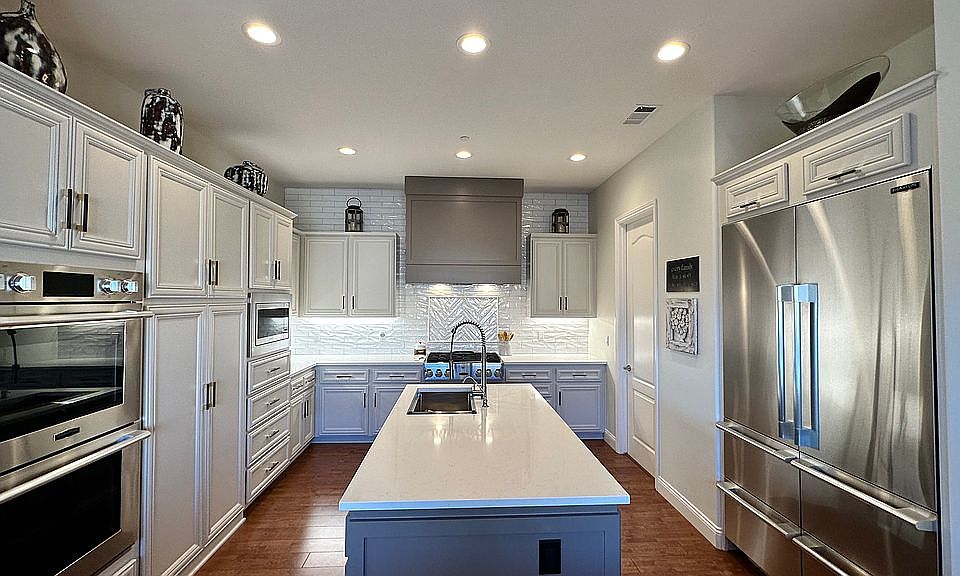 1st image of 1141 Vaquero Way