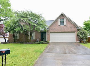 1968 Timber Ln E, Hernando, MS 38632