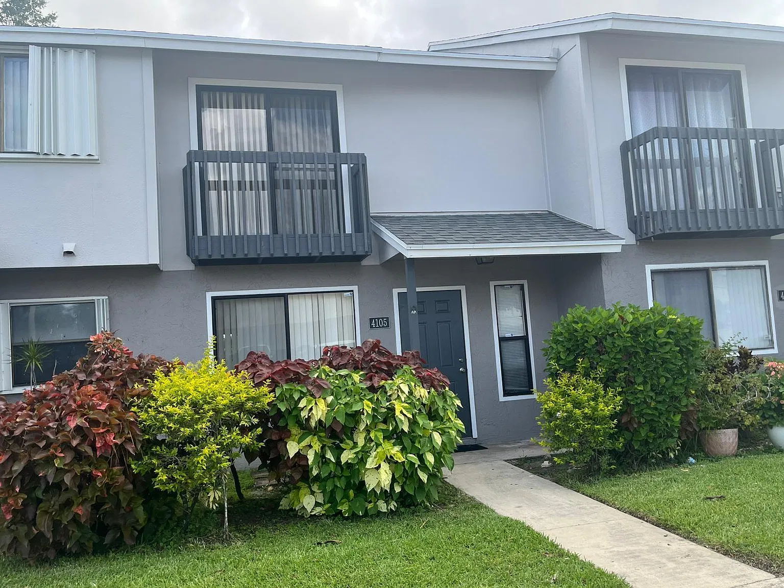 2 bed, 2.5 bath, 1166 sqft, $1,950 — Photo 1